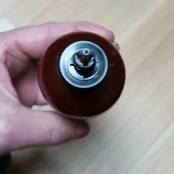 Tropic Isle Living Strong Roots Red Pimento Hair Growth Oil 4 oz. - Picture 10 of 10